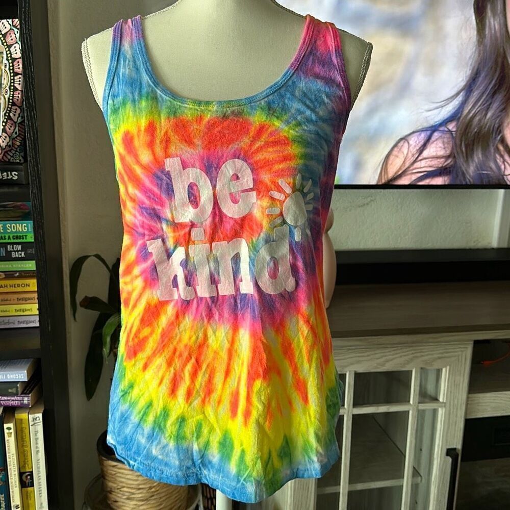 Size Medium Be kind Tye Dye women’s Tank top rainbow tye dye